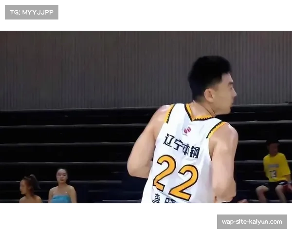 李晓旭防守端价值凸显 乌戈赞其生涯最佳四号位之一 李晓旭防守端价值凸显 乌戈赞其生涯最佳四号位之一